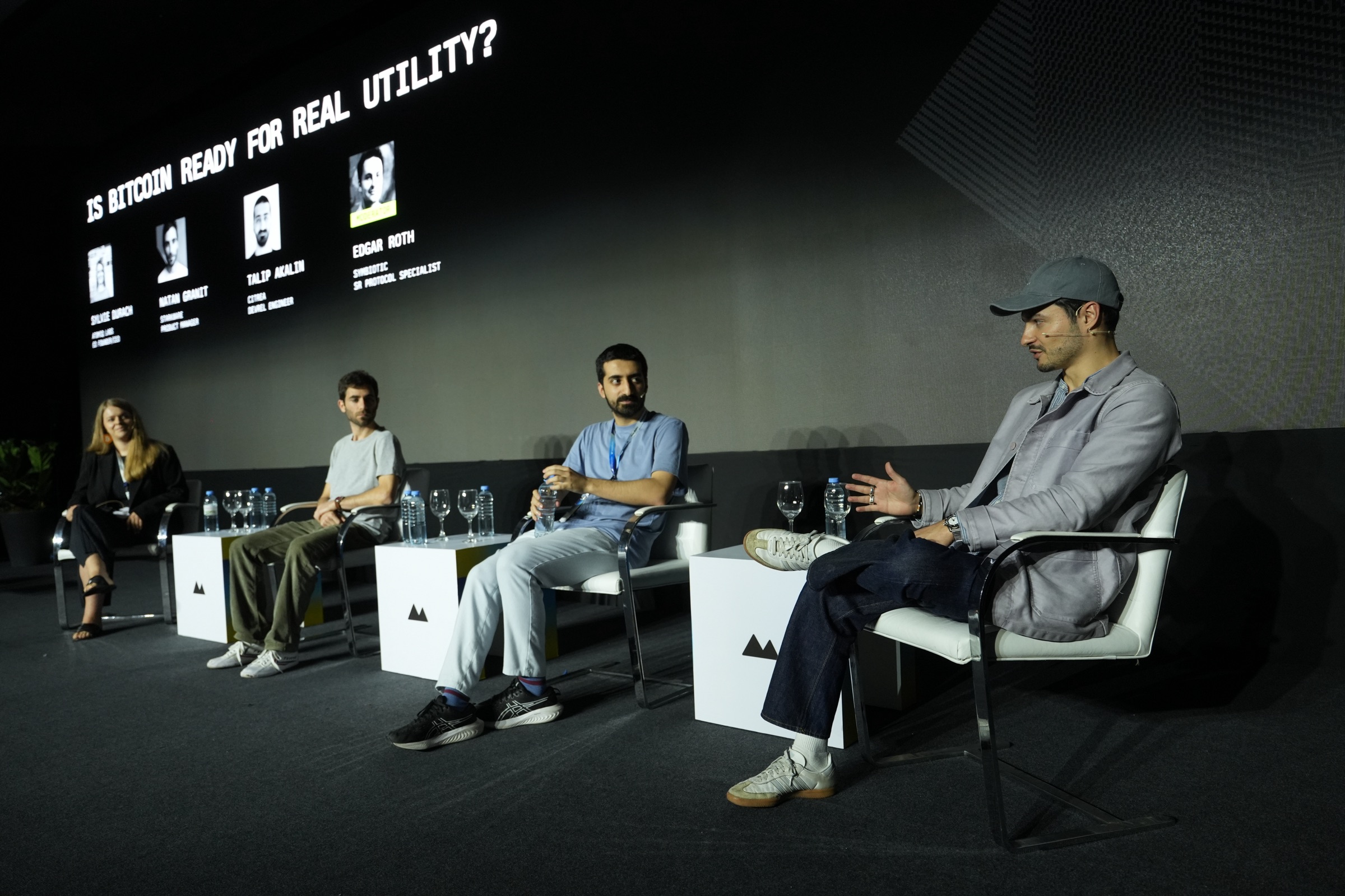Edgar Roth moderating the 'Is Bitcoin Ready for Real Utility?' panel at Staking Summit, Buenos Aires